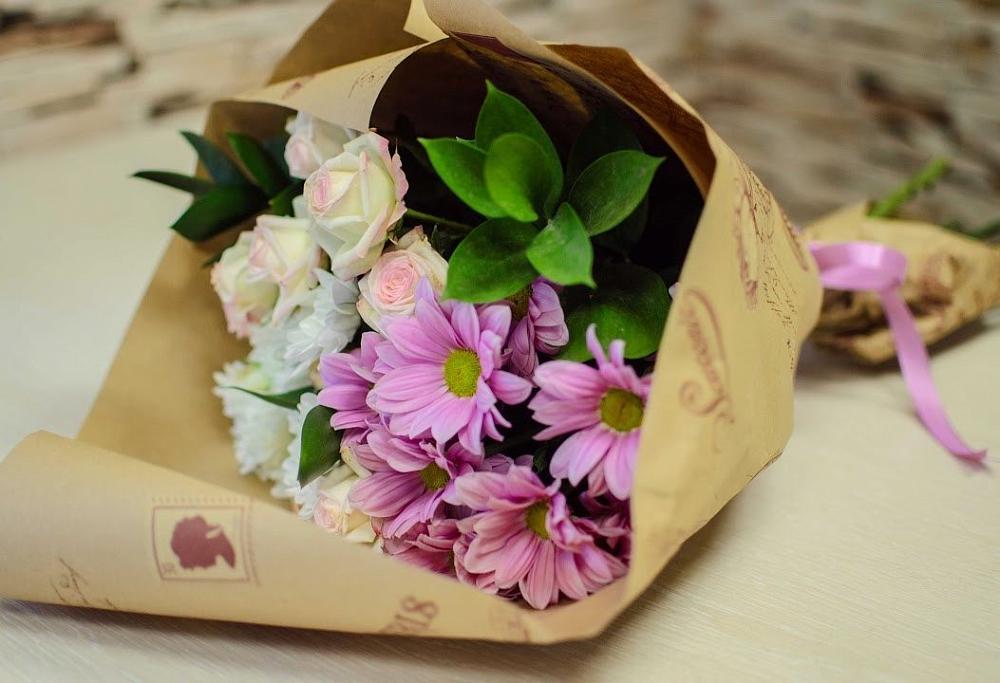 Букет цветов из: Розы и Хризантемы в Беспятово