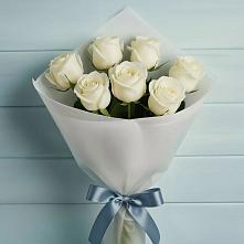 Букет 7 Белых роз Эдлесс Лав в Беспятово