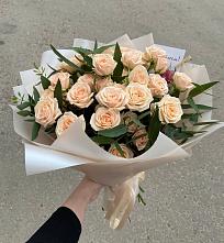 Букет Кремовые розы Латте в Беспятово