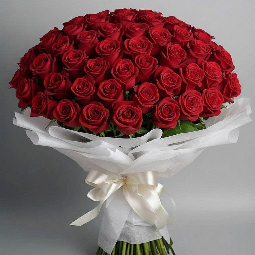 Букет 101 Красная роза Блэк Мэджик в Беспятово