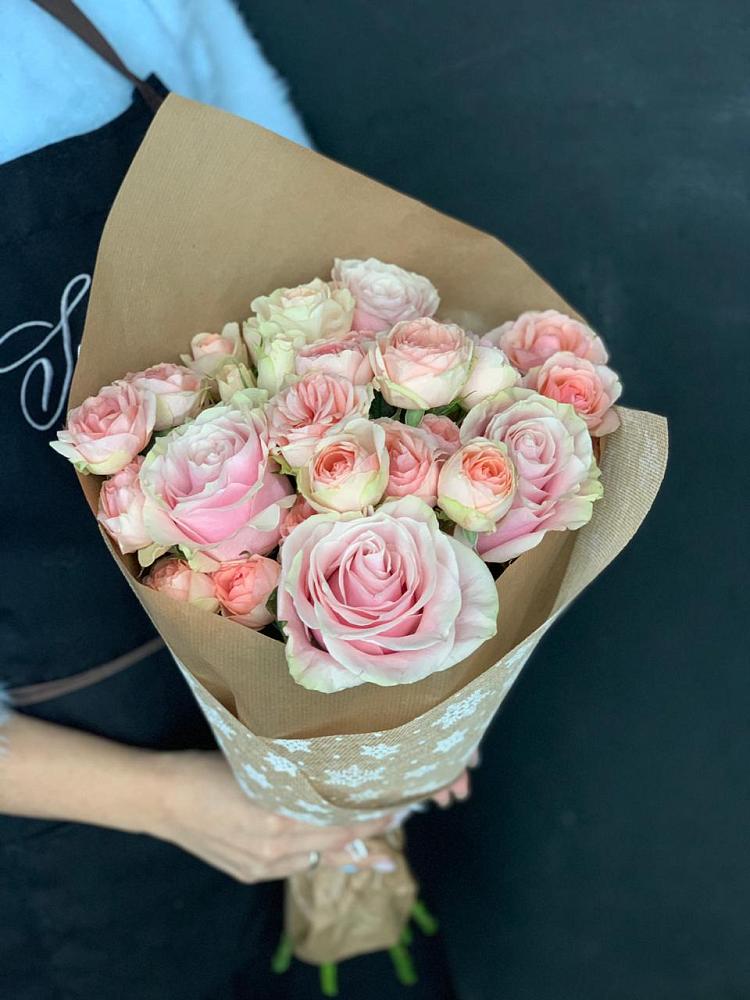 Букет цветов из: Хризантемы и Розы в Беспятово