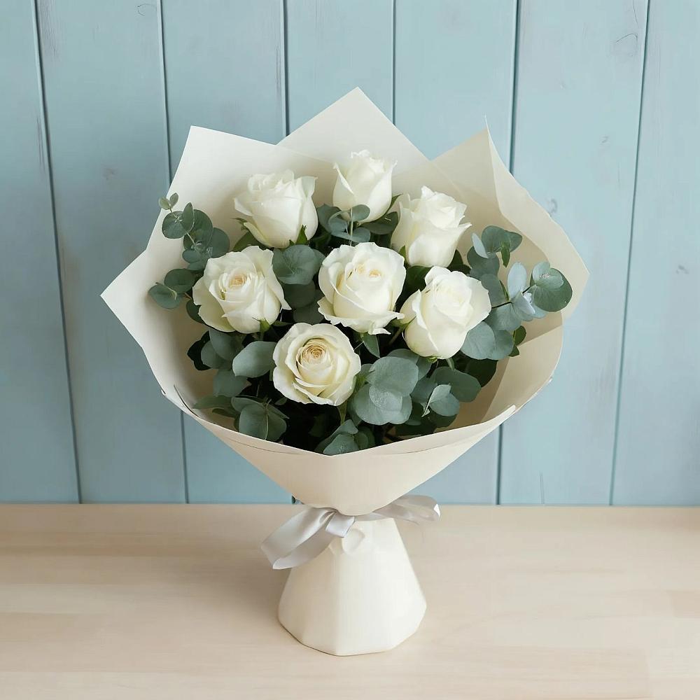 Букет Белые розы в Эвкалипте в Беспятово
