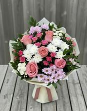 Букет цветов из:  Альстромерии, Гвоздики, Розы и Хризантемы в Беспятово