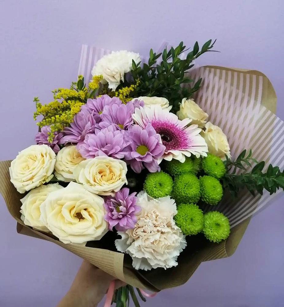 Букет цветов из: Хризантемы, Розы, Гвоздики и Герберы в Беспятово