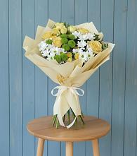 Букет цветов из:  Хризантемы и Розы в Беспятово