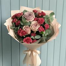 Букет цветов из:  Гвоздики и Розы в Беспятово