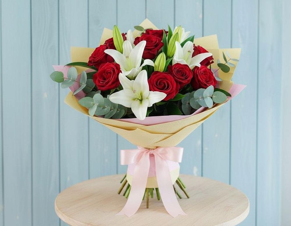 Букет цветов из: Лилии и Розы в Беспятово